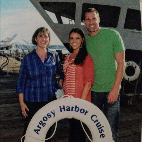 Meet your Posher, Kelly - Picture 2 of 3